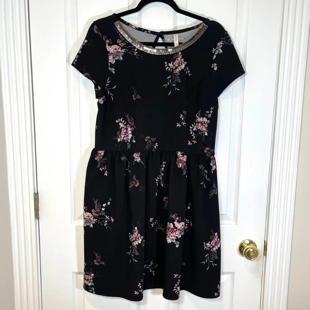 Xhilaration Black Floral Fit & Flare Dress Embellished Neckline Size XXL